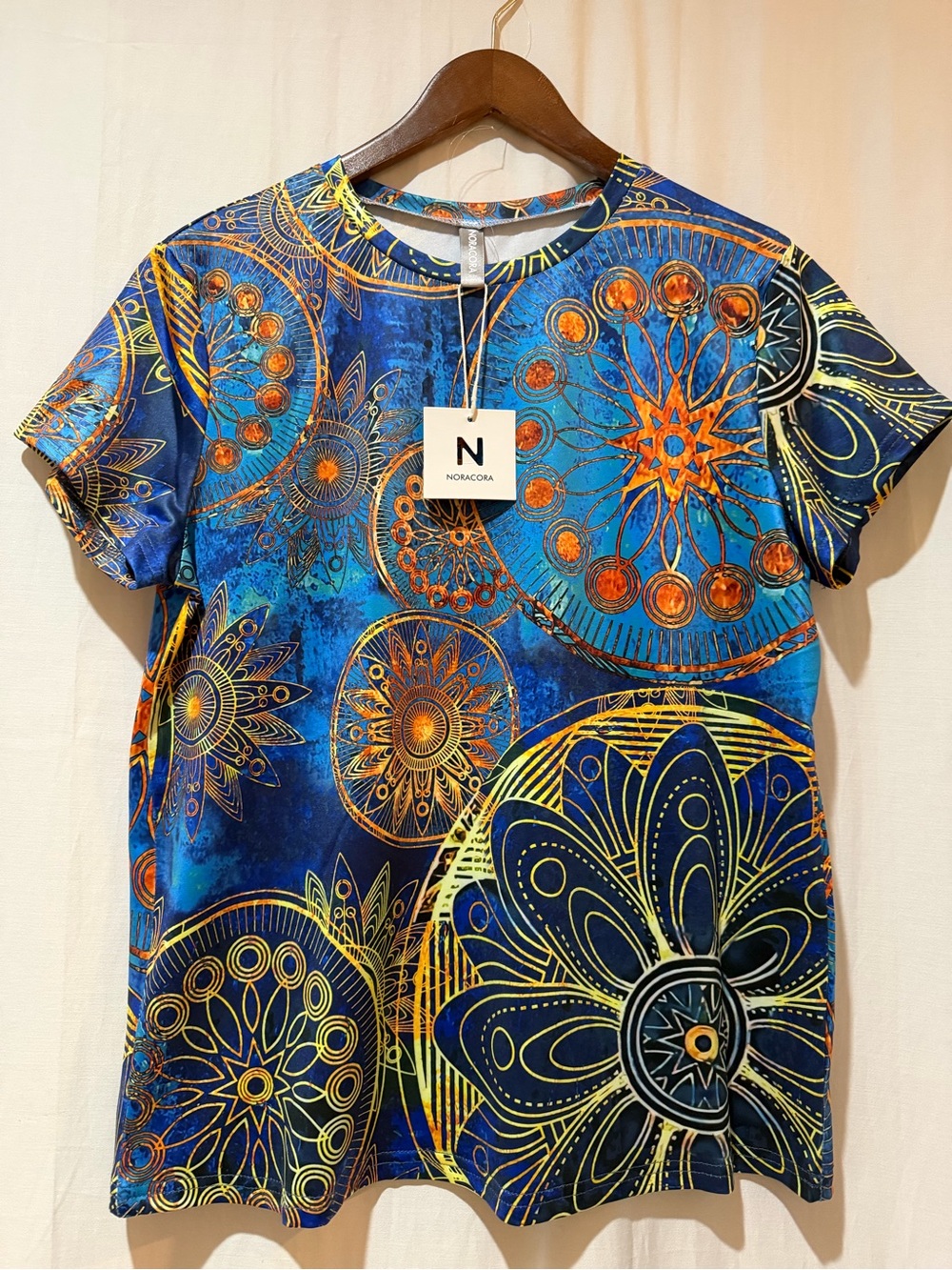 NWT Noracora Crew Neck Stretchy Jersey Floral Mandala  T Shirt Top  - Blue - M